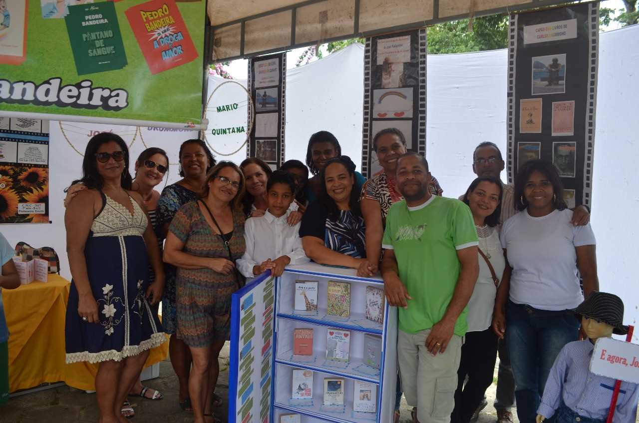FEIRA LITERARIA